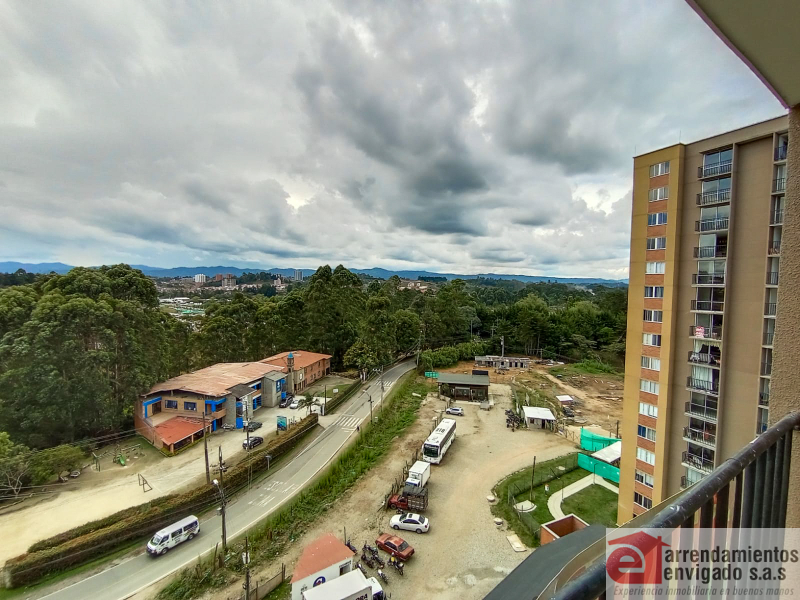 Apartamento para el arriendo en Rionegro el codigo es 56187 Foto 8