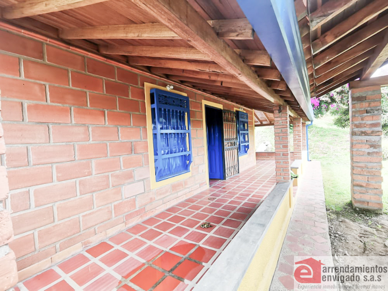 Casa-Finca para la venta en Marinilla el codigo es 18281 Foto 9
